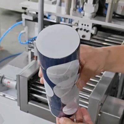 全自动多面贴标一体机操作运行.mp4_20251020_111352.040